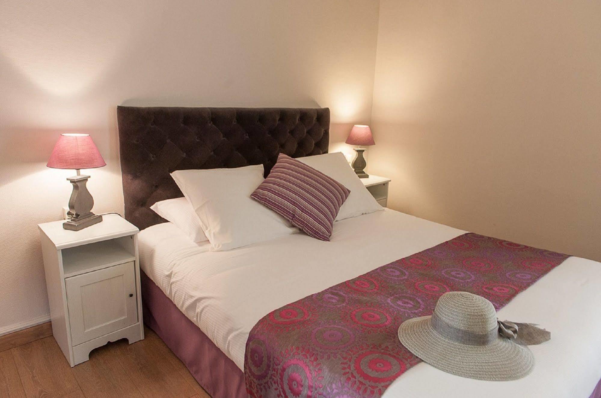 Hotel Sainte Anne - Apt Eksteriør billede