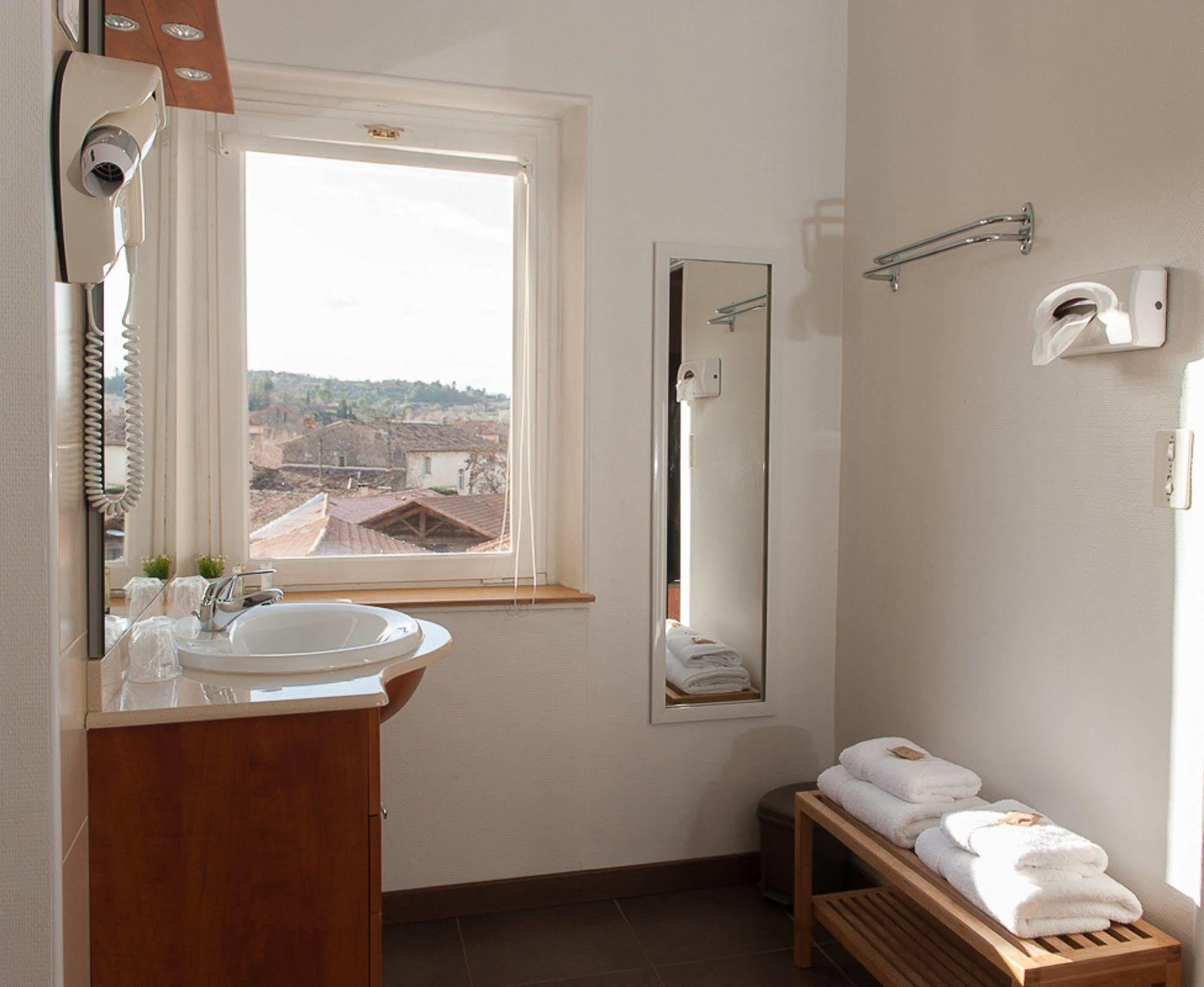 Hotel Sainte Anne - Apt Eksteriør billede